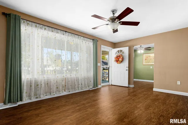 $174,900 | 1105 North Manning Drive, Chillicothe, IL 61523