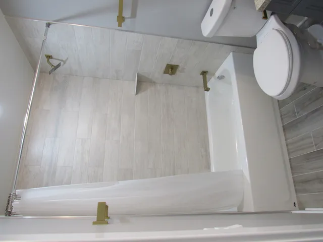 $2,500 | 1320 8th Street Street, Harvard, IL 60033