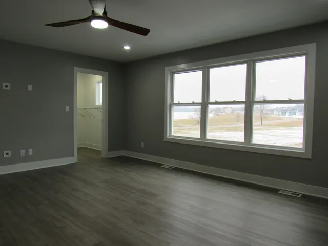 $2,500 | 1320 8th Street Street, Harvard, IL 60033