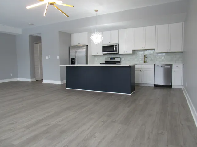 $2,500 | 1320 8th Street Street, Harvard, IL 60033