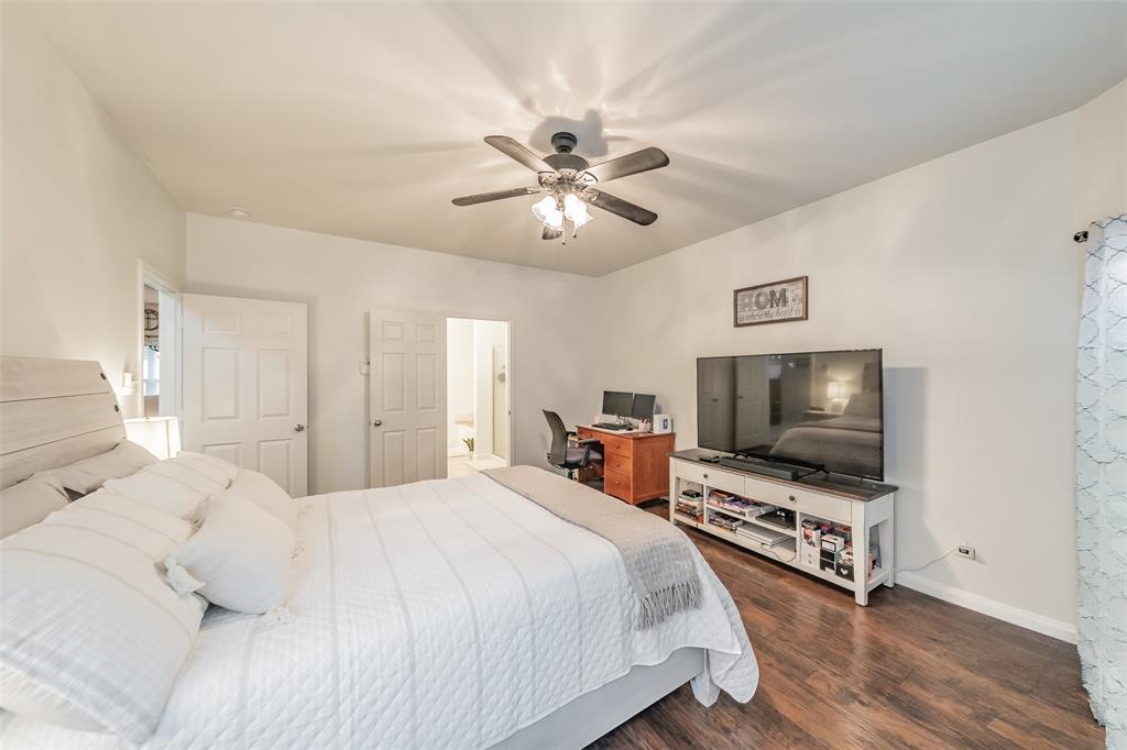 508 Drift Street Crowley, TX 76036 - Photo 18 of 34