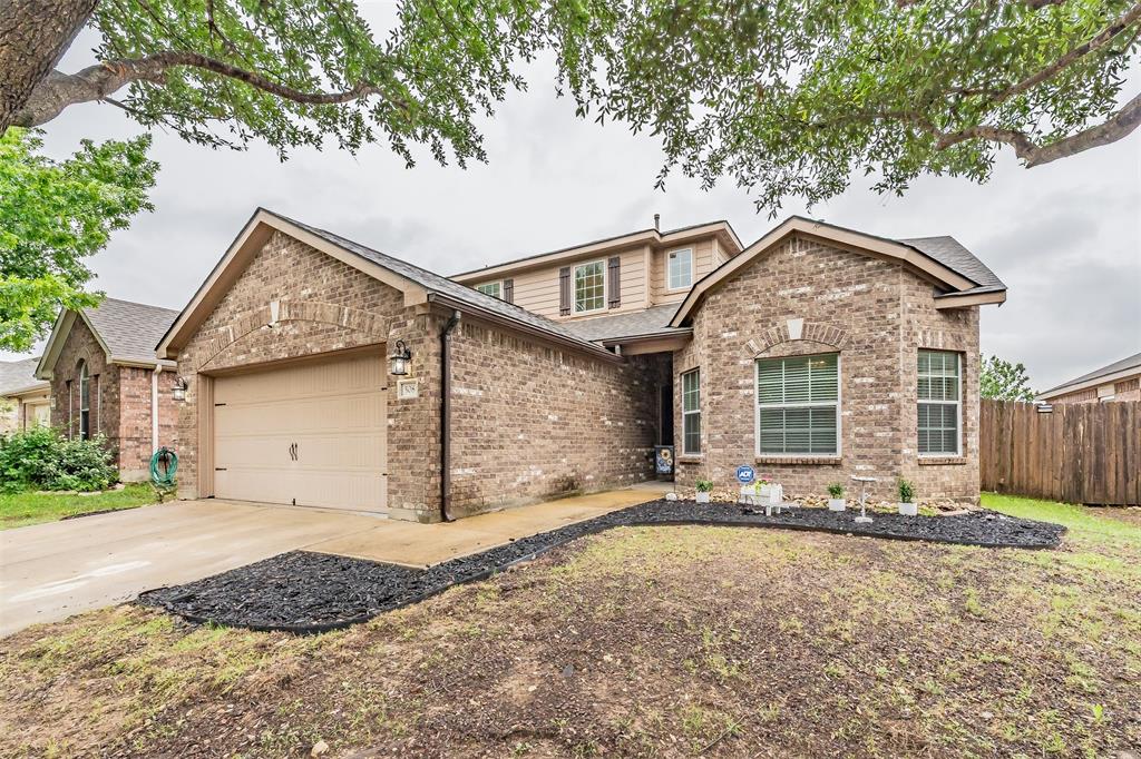 508 Drift Street Crowley, TX 76036 - Photo 2 of 34