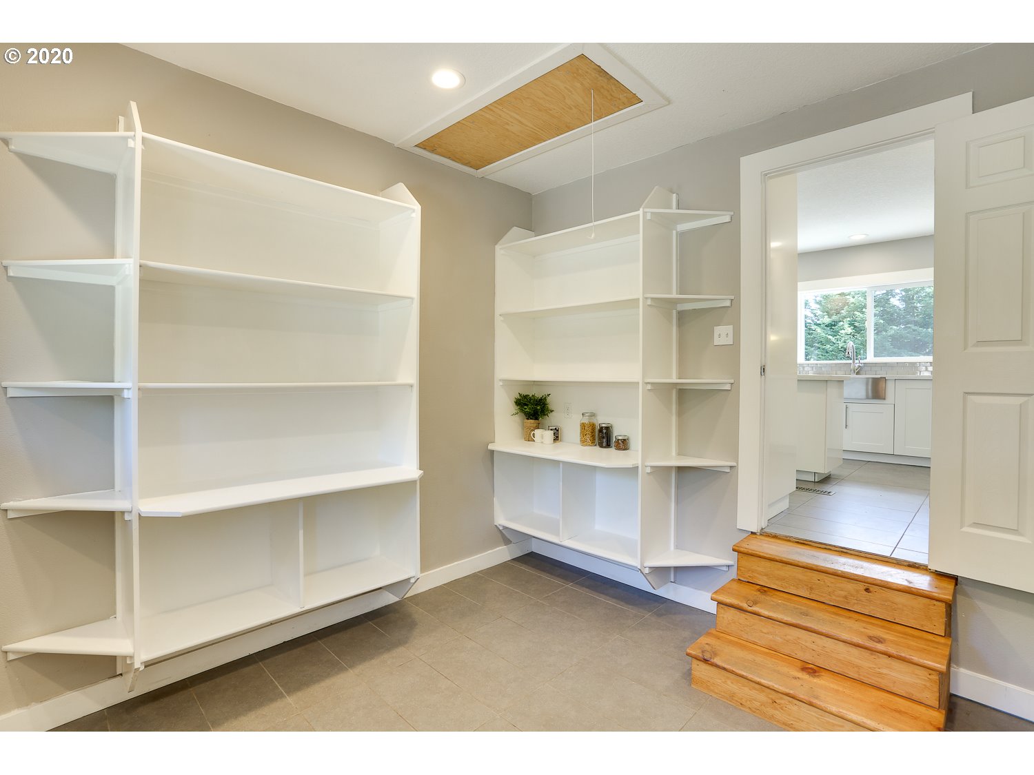 5226 Southwest Nebraska Street Portland, OR 97221 - Photo 15 of 32 Gallery Image 15