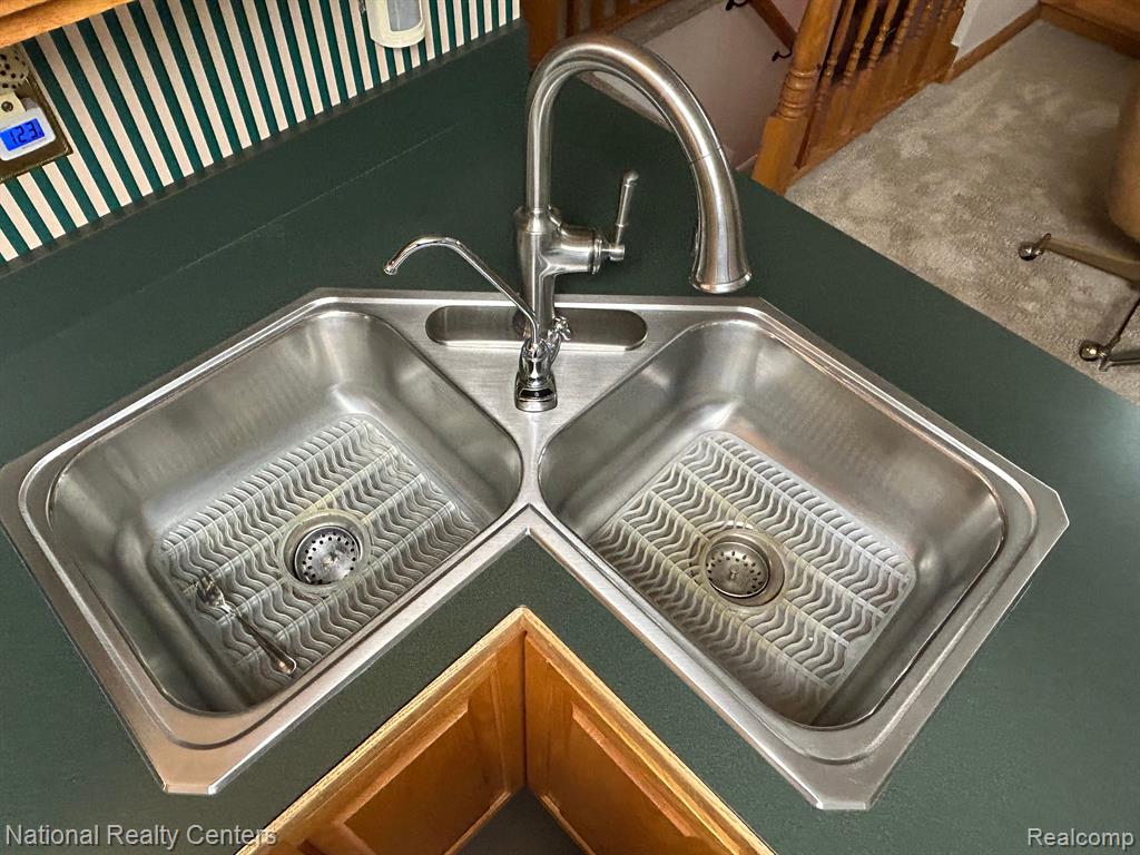 7760 Chilson Road Pinckney, MI 48169 - Photo 10 of 48