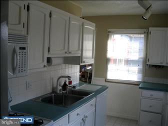 141 Gable Road Paoli, PA 19301 - Photo 2 of 6 Kitchen