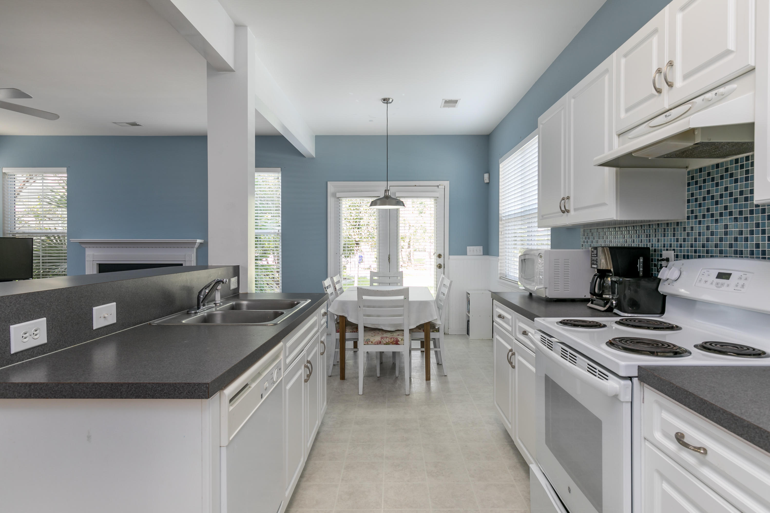 3252 Beaconsfield Road Mount Pleasant, SC 29466 - Photo 8 of 23 11--FULL