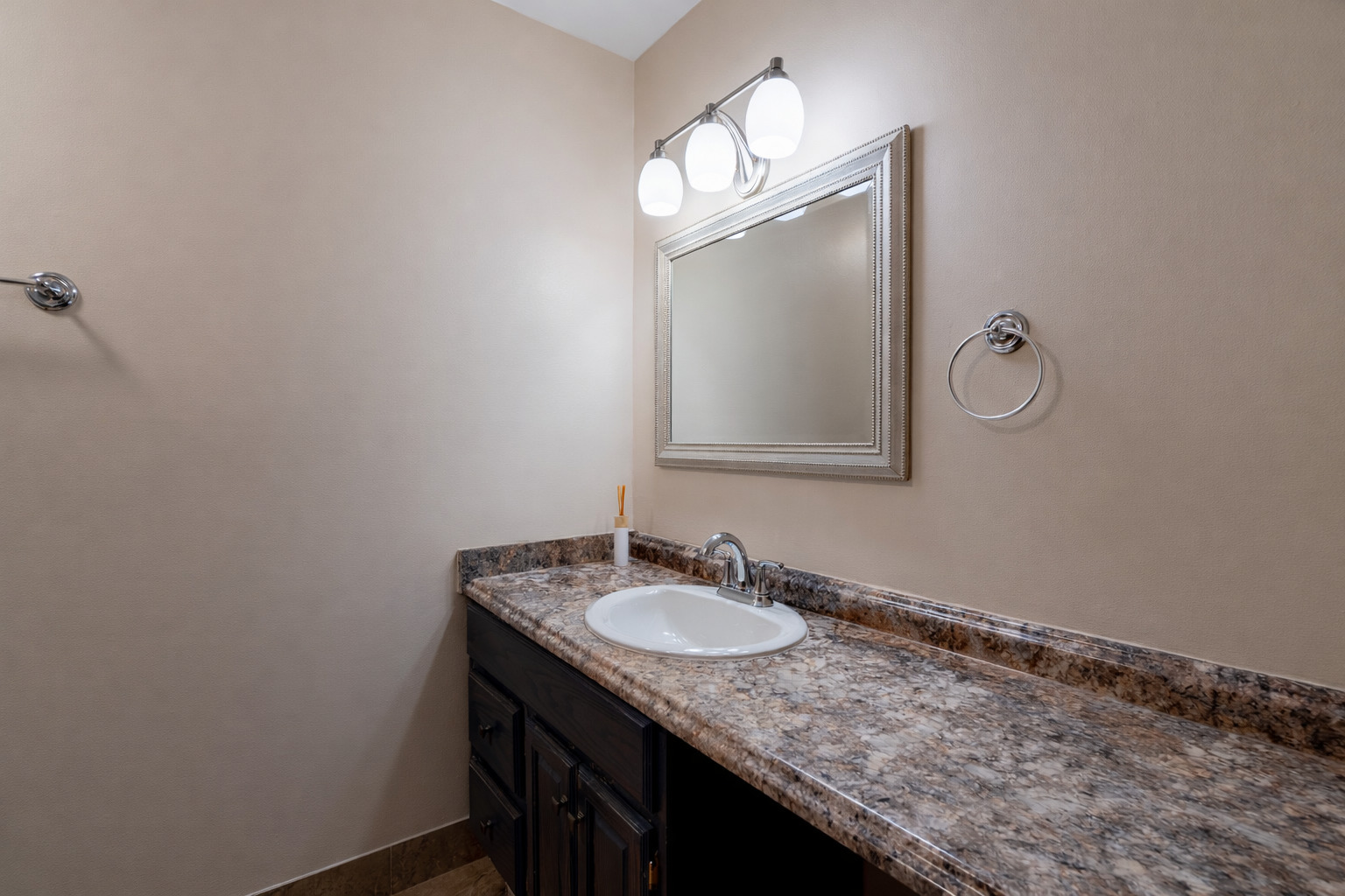 1321 South Finley Road, Unit 419 Lombard, IL 60148 - Photo 22 of 31