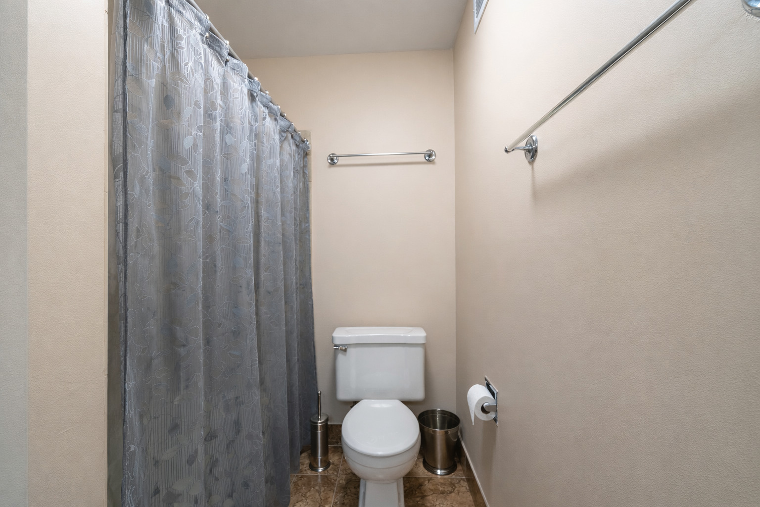 1321 South Finley Road, Unit 419 Lombard, IL 60148 - Photo 23 of 31