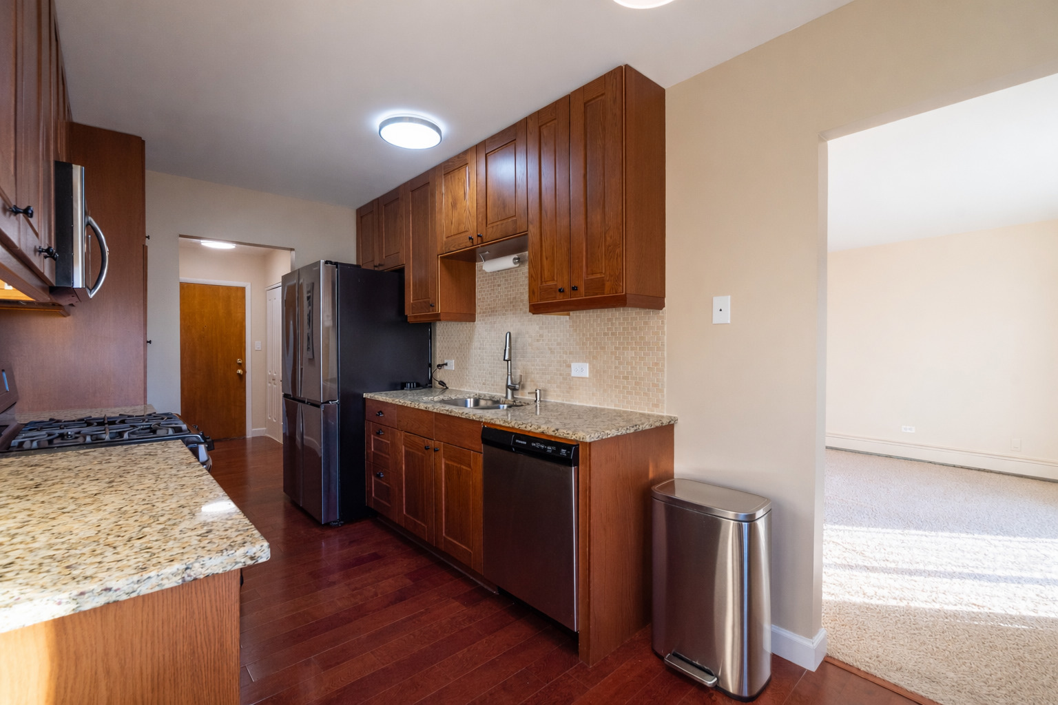 1321 South Finley Road, Unit 419 Lombard, IL 60148 - Photo 10 of 31