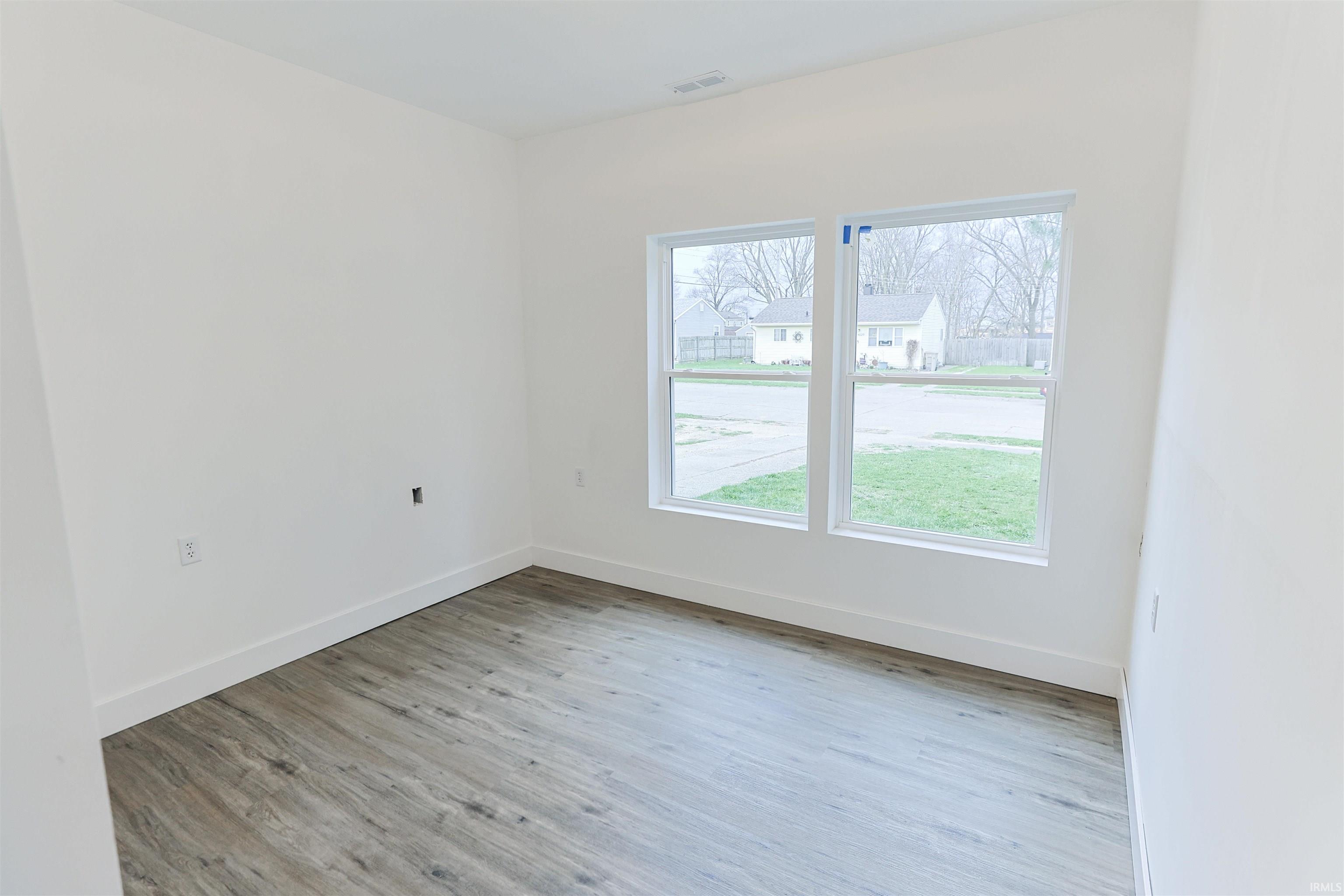 4024 Addison Street South Bend, IN 46614 - Photo 12 of 35