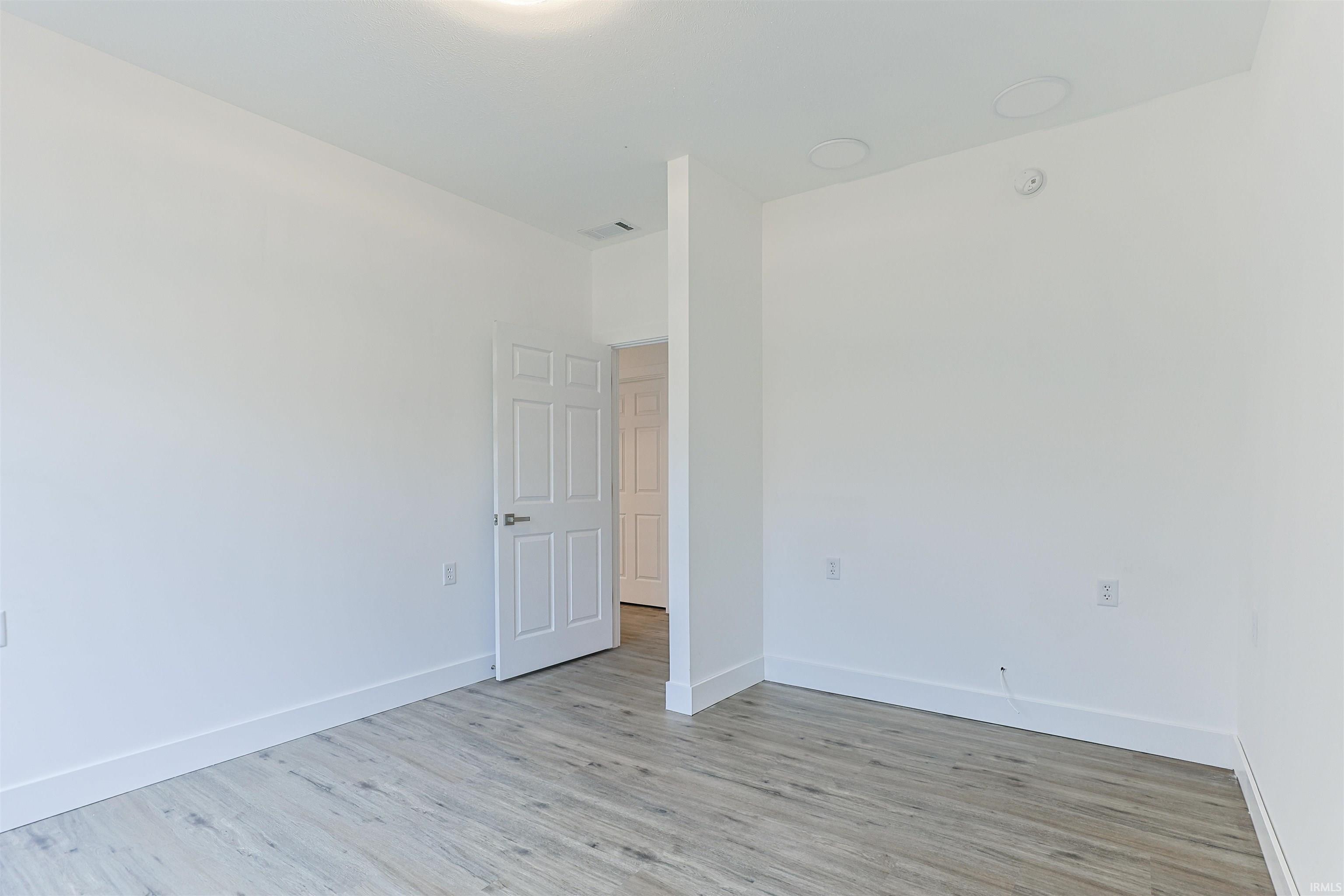 4024 Addison Street South Bend, IN 46614 - Photo 14 of 35