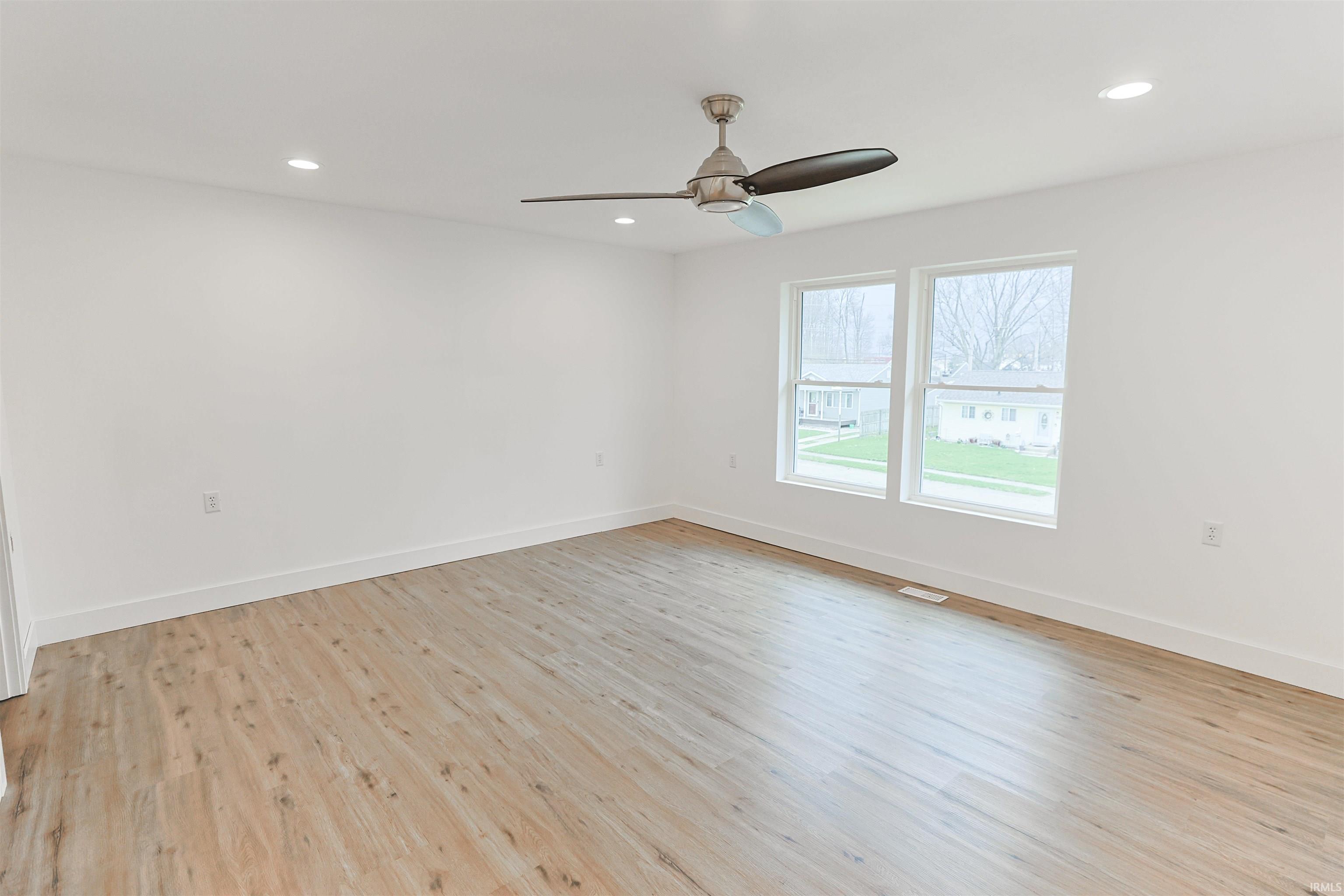 4024 Addison Street South Bend, IN 46614 - Photo 17 of 35