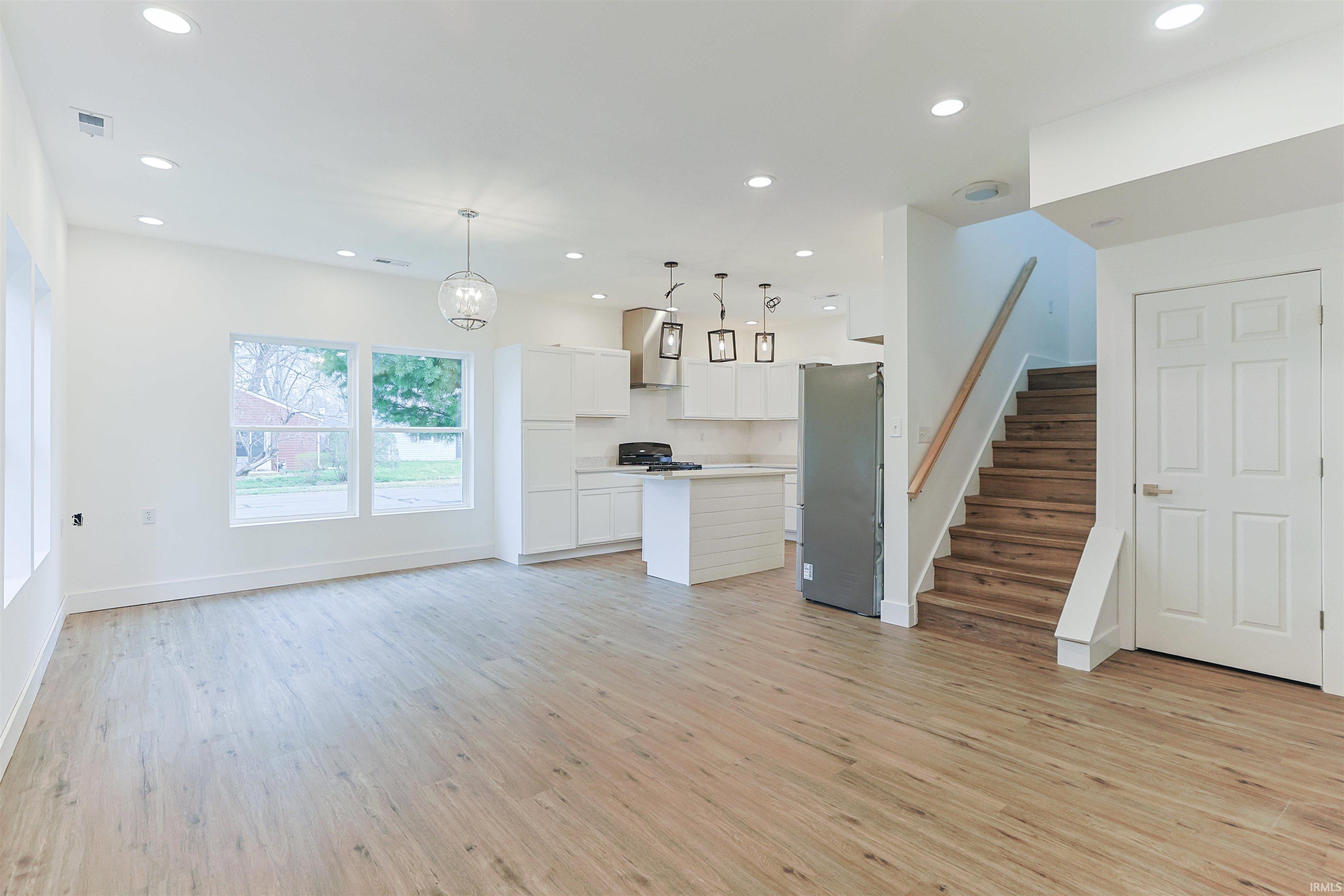 4024 Addison Street South Bend, IN 46614 - Photo 4 of 35