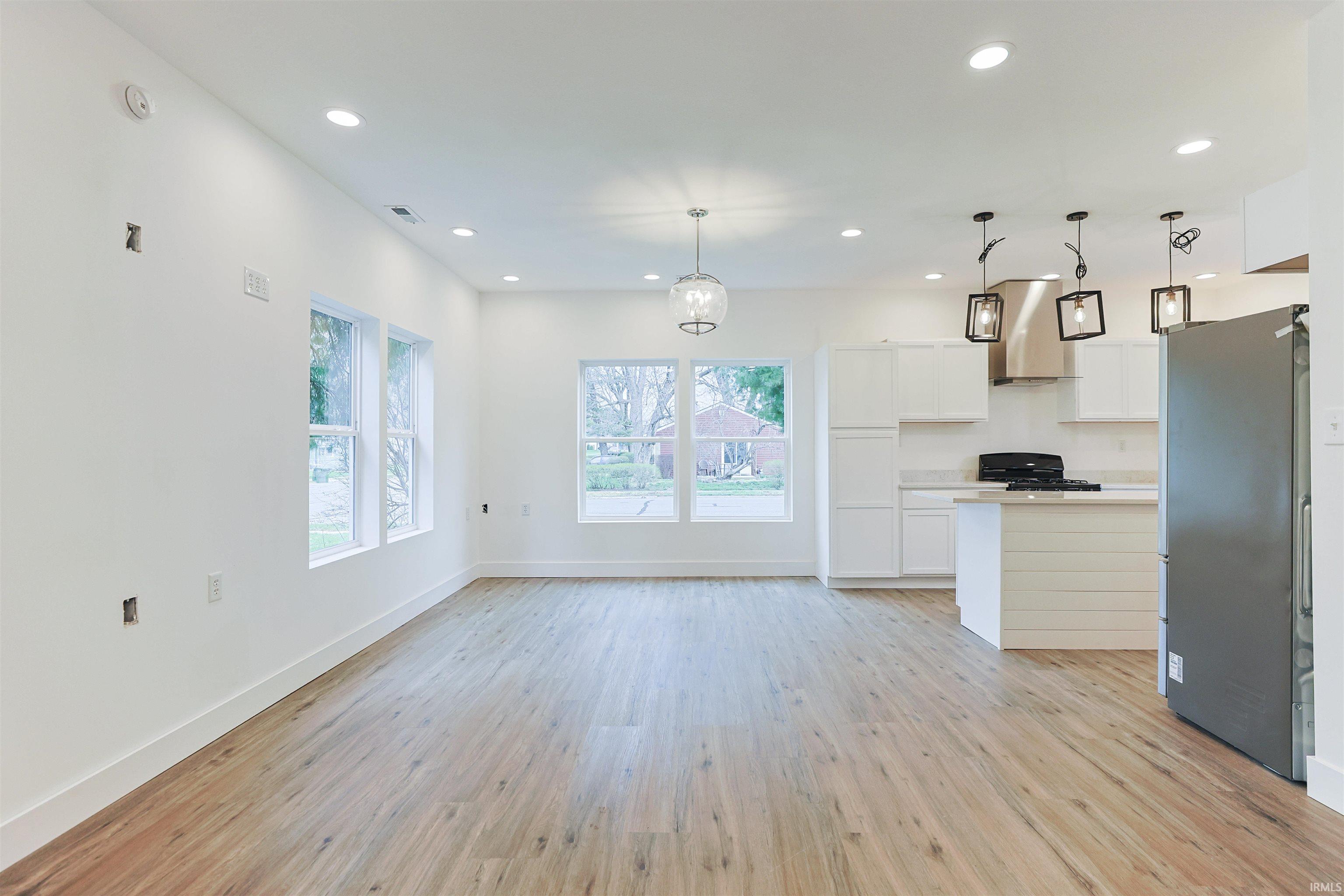 4024 Addison Street South Bend, IN 46614 - Photo 5 of 35