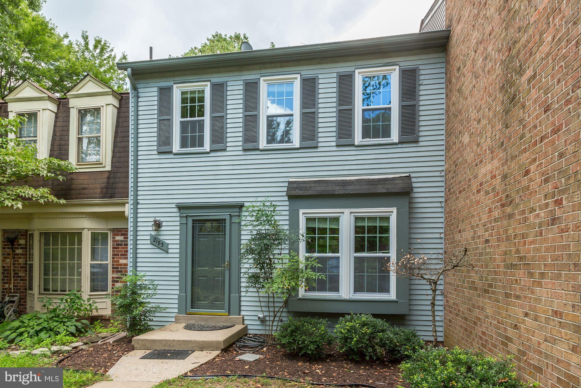Welcome home to 2183 Greenkeepers Court