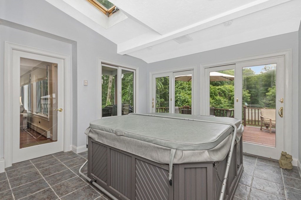 7 Deerfield Road Medway, MA 02053 - Photo 19 of 42 Gallery Image 19