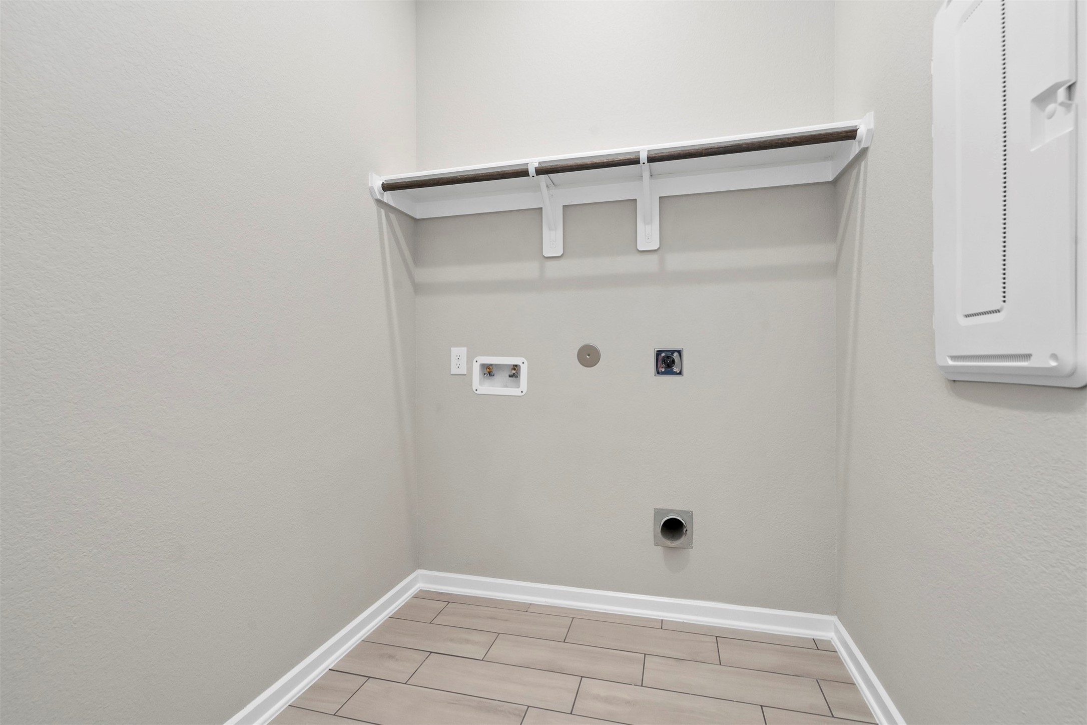 107 Yellow Perch Way Conroe, TX 77318 - Photo 18 of 36 a view of small space