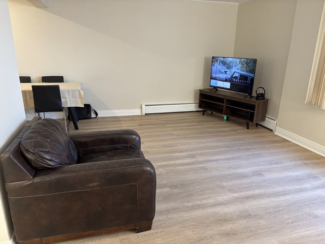 6346 North Ridgeway Avenue, Unit 1W Chicago, IL 60659 - Photo 6 of 14