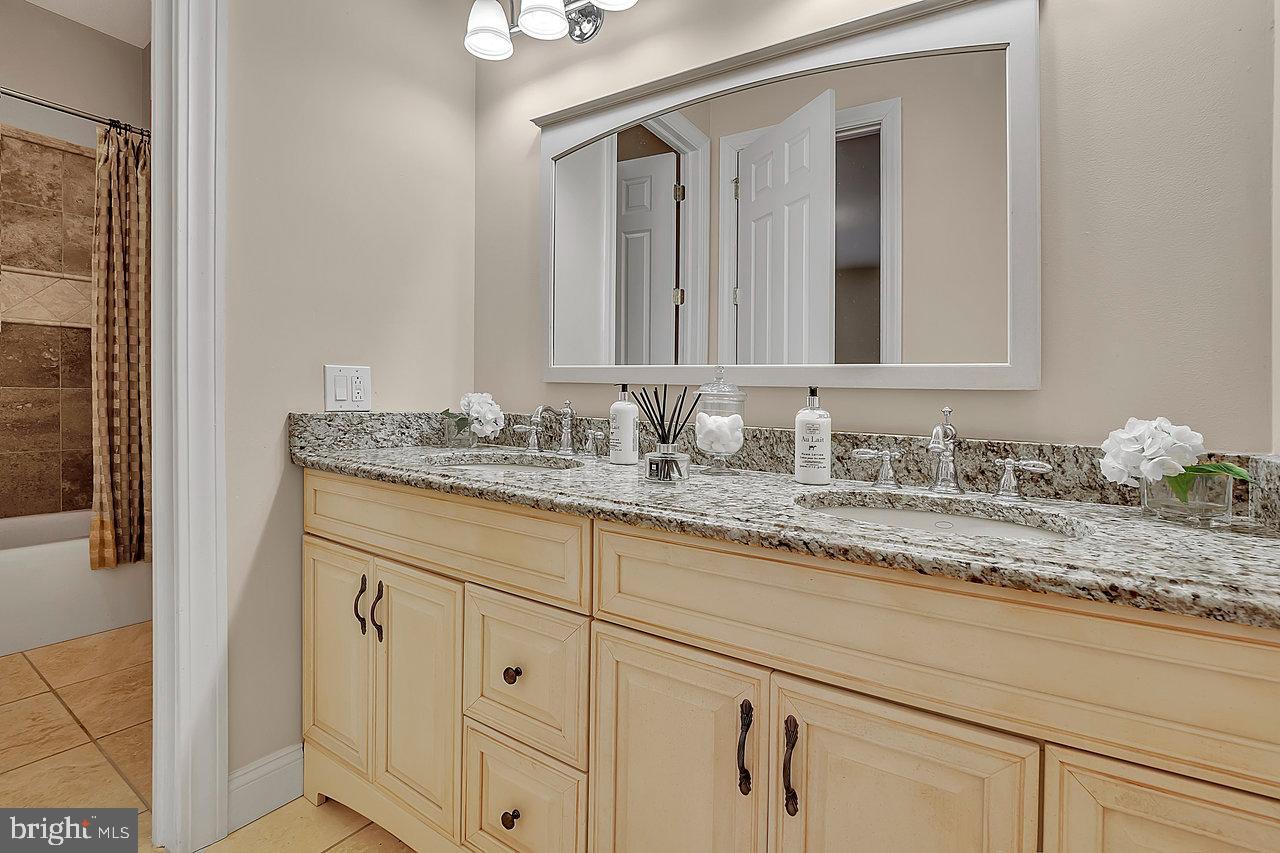 633 State Road Princeton, NJ 08540 - Photo 27 of 50 Full bath---In-law suite