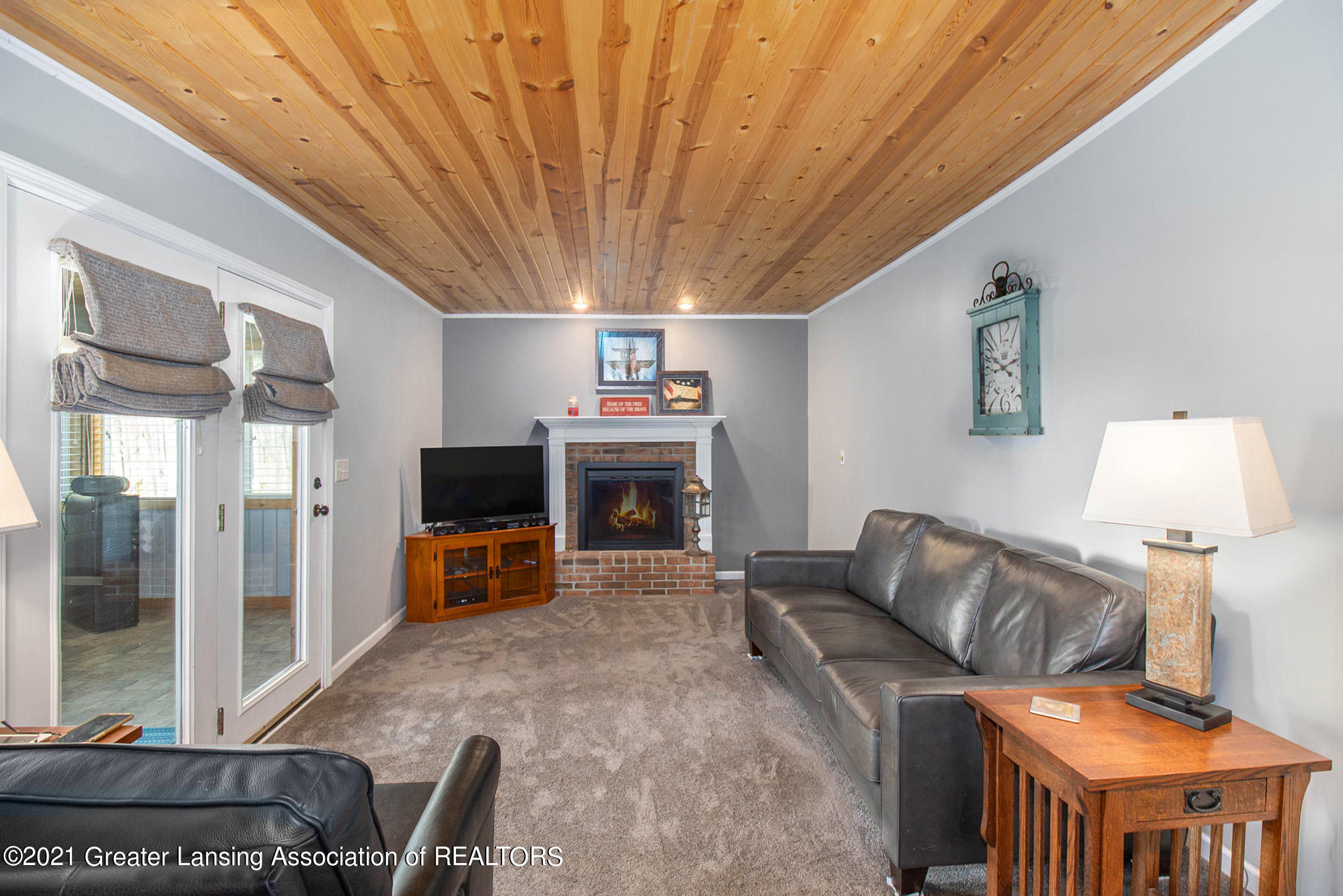 1441 Maycroft Road Lansing, MI 48917 - Photo 12 of 36 9
