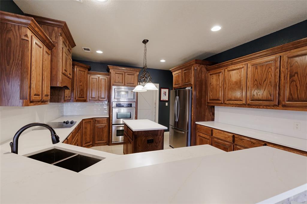 505 Spring Valley Road Paradise, TX 76073 - Photo 17 of 38