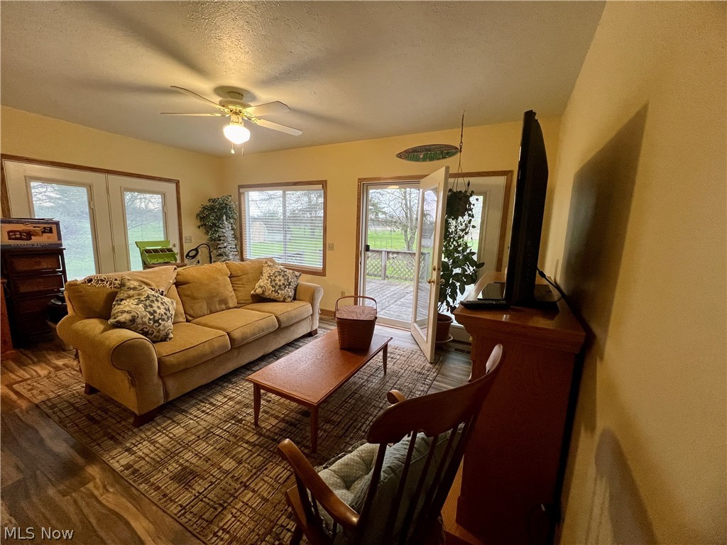 43271 Webster Road Wellington, OH 44090 - Photo 10 of 30 Gallery Image 10
