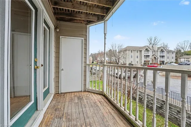 $160,000 | 3701 Cotswold Terrace, Unit 5E, Greensboro, NC 27410