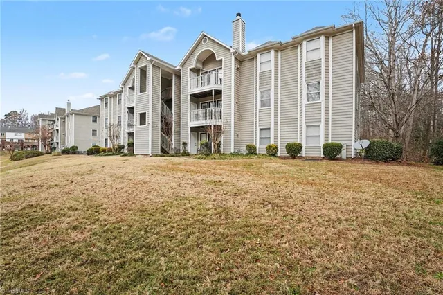$160,000 | 3701 Cotswold Terrace, Unit 5E, Greensboro, NC 27410