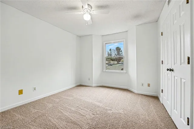 $160,000 | 3701 Cotswold Terrace, Unit 5E, Greensboro, NC 27410