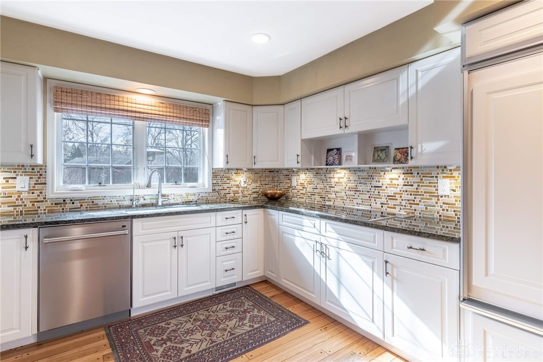 3432 Westbury Road Kettering, OH 45429 - Photo 18 of 74 Kitchen