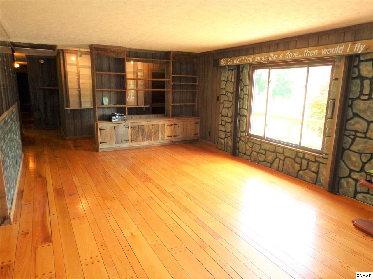 512 Cline Road Dandridge, TN 37725 - Photo 10 of 36 Gallery Image 10
