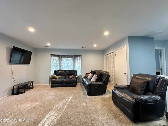 $299,900 | 148 Delaware Trail, Lakewood, NJ 08701