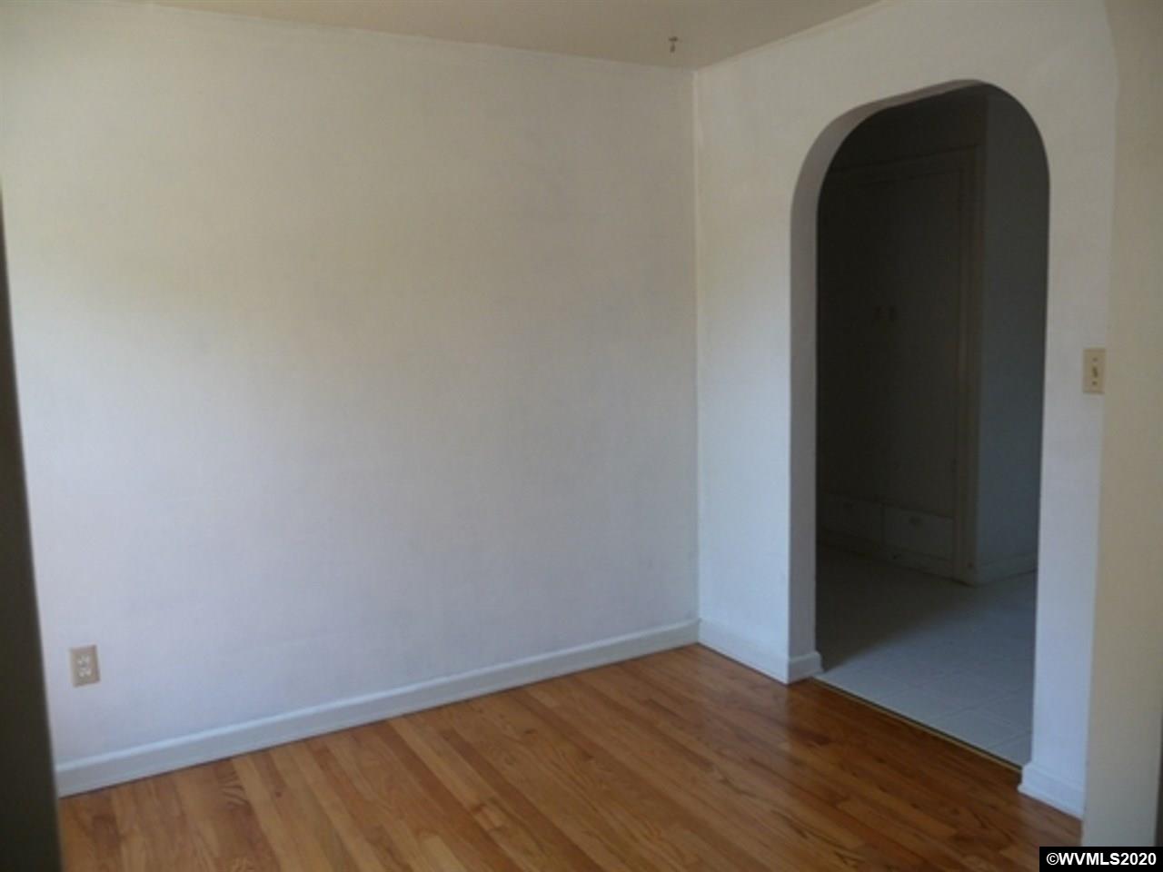 742 Southwest 13th Street Corvallis, OR 97333 - Photo 14 of 15