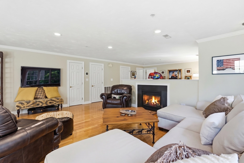 21 Sandstone Road, Unit 21 Westford, MA 01886 - Photo 17 of 41