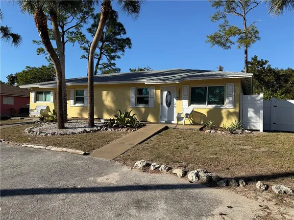 $599,999 | 2855 Van Buren Avenue, Naples, FL 34112