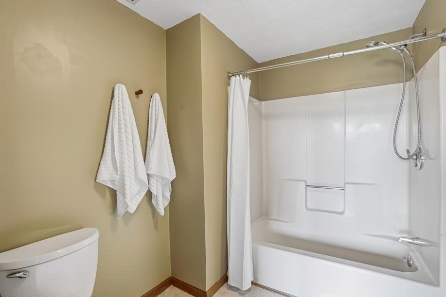 14 Milford Road, Unit 4 Grafton, MA 01560 - Photo 26 of 41