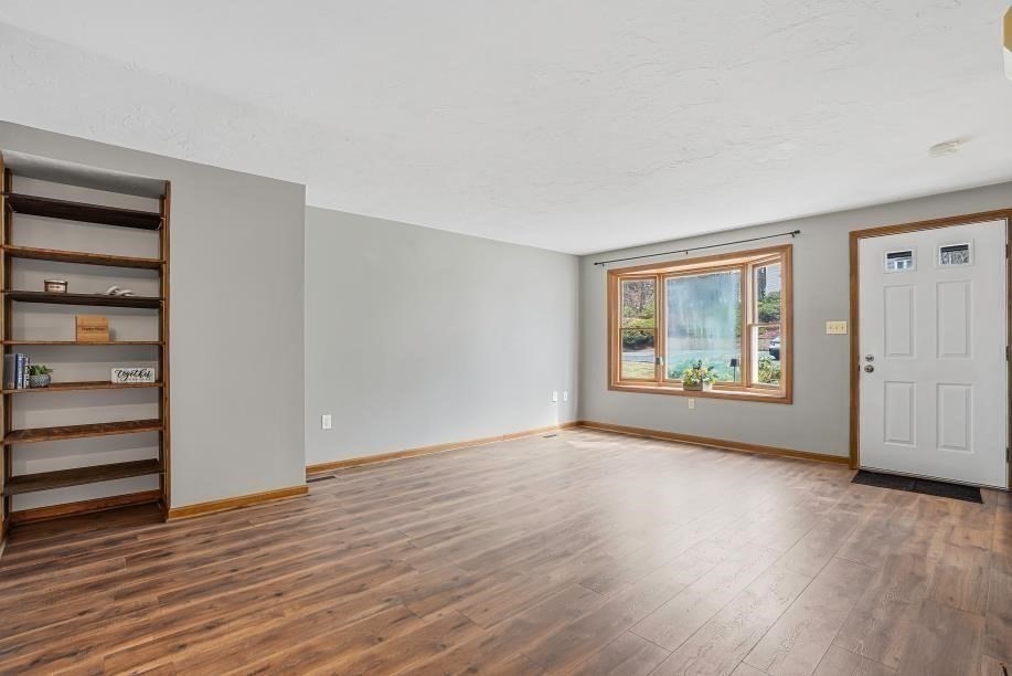 14 Milford Road, Unit 4 Grafton, MA 01560 - Photo 9 of 41