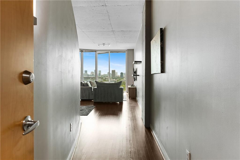 361 17th Street Northwest, Unit 2115 Atlanta, GA 30363 - Photo 17 of 24 wooden floor in a gallery