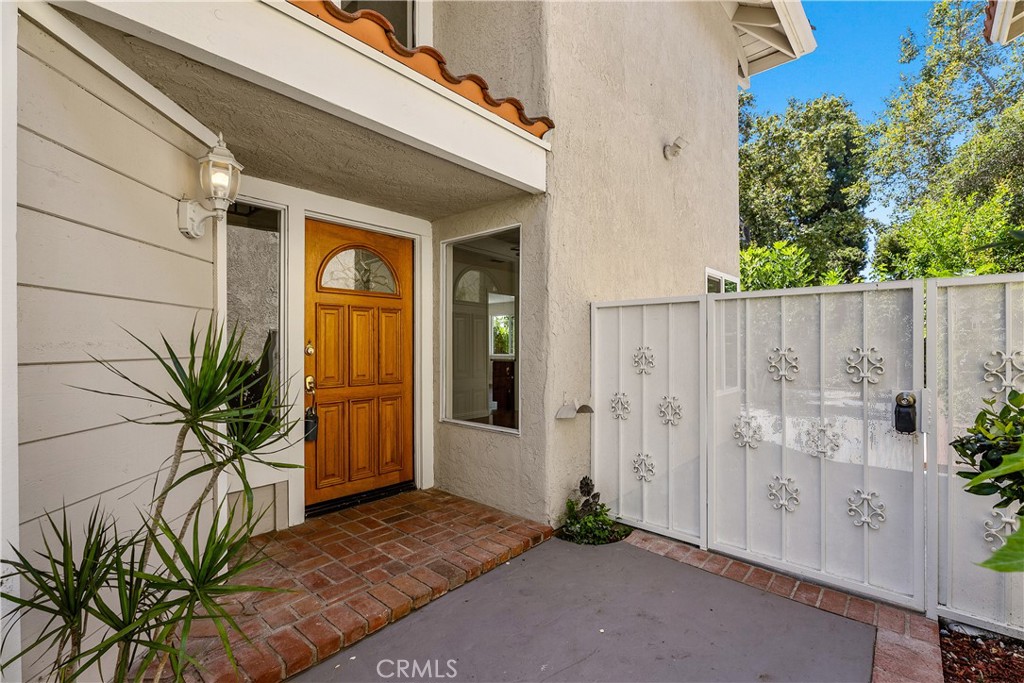30 Entrada West Irvine, CA 92620 - Photo 38 of 41 a view of a house with a small yard