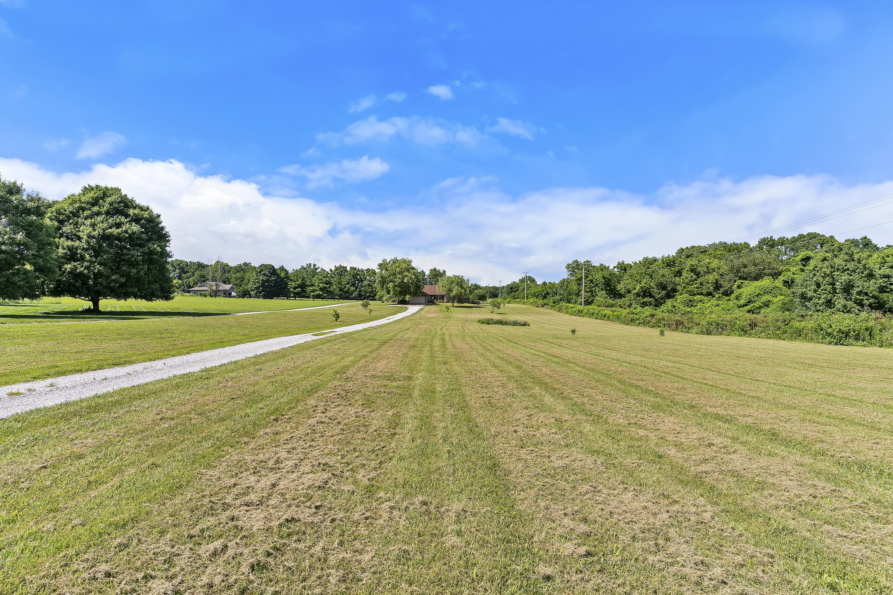 7103 West Farm Road 94 Springfield, MO 65803 - Photo 2 of 58 7103 W Farm Road 94-1