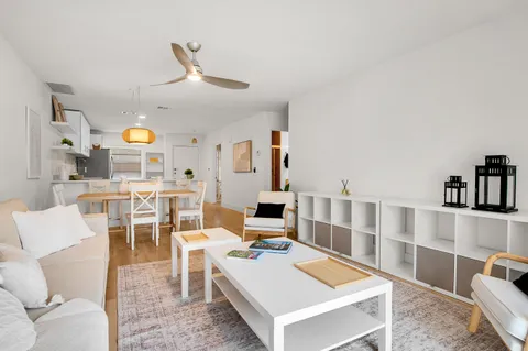 $220,000 | 8799 Bella Vista Drive, Unit 2780, Boca Raton, FL 33433