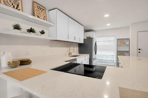 $220,000 | 8799 Bella Vista Drive, Unit 2780, Boca Raton, FL 33433