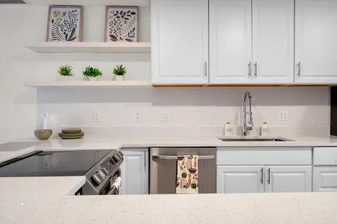 $220,000 | 8799 Bella Vista Drive, Unit 2780, Boca Raton, FL 33433