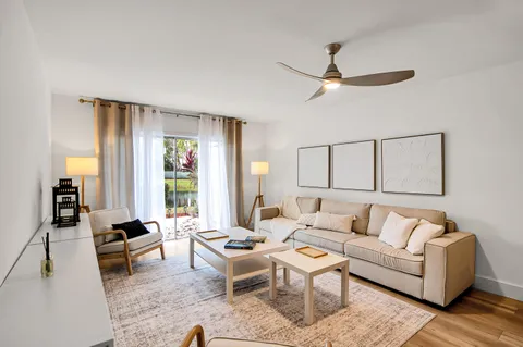 $220,000 | 8799 Bella Vista Drive, Unit 2780, Boca Raton, FL 33433