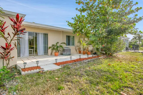 $220,000 | 8799 Bella Vista Drive, Unit 2780, Boca Raton, FL 33433