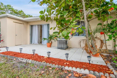 $220,000 | 8799 Bella Vista Drive, Unit 2780, Boca Raton, FL 33433