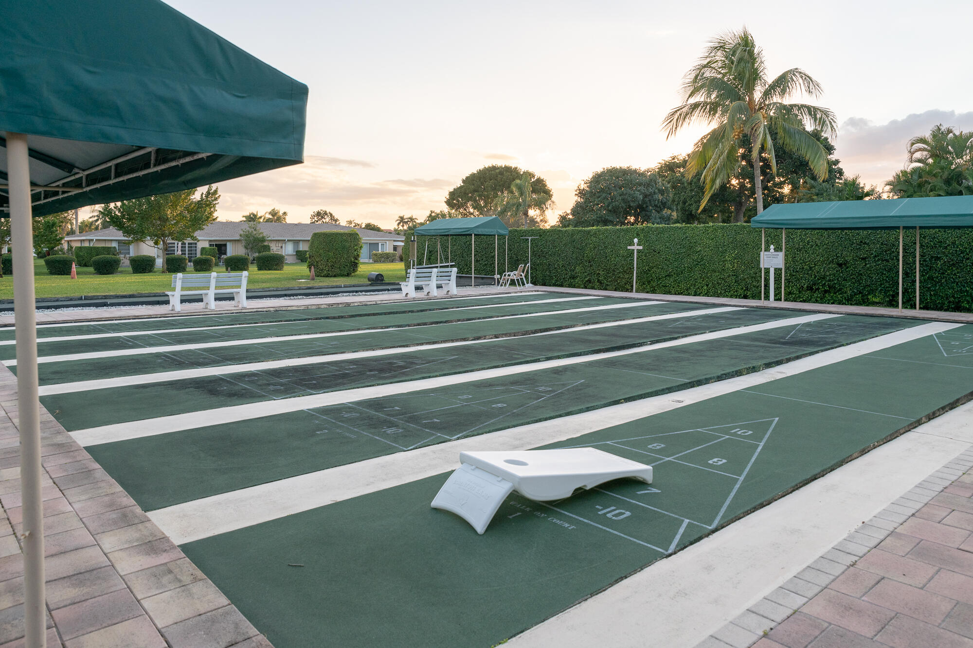 8799 Bella Vista Drive, Unit 2780 Boca Raton, FL 33433 - Photo 43 of 59 a view of a tennis court