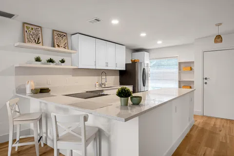 $220,000 | 8799 Bella Vista Drive, Unit 2780, Boca Raton, FL 33433