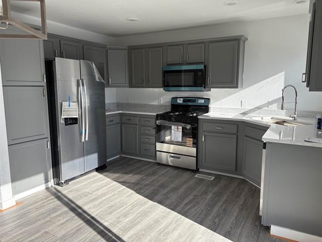 6433 Painted Horse Trail Casper, WY 82604 - Photo 2 of 6