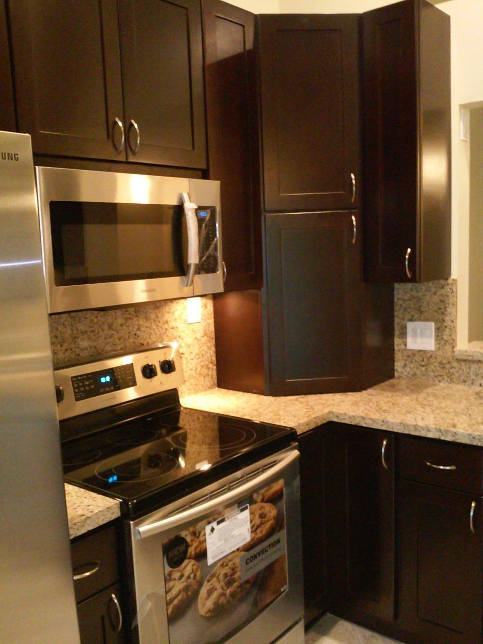 9254 Ketay Circle, Unit 30 Boca Raton, FL 33428 - Photo 13 of 32 kitchen